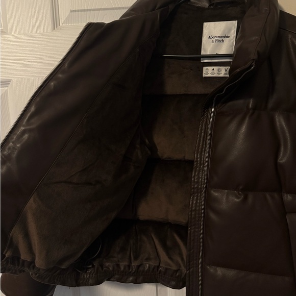 Abercrombie Women's Brown Leather Puffer Jacket - Picture 5 of 6